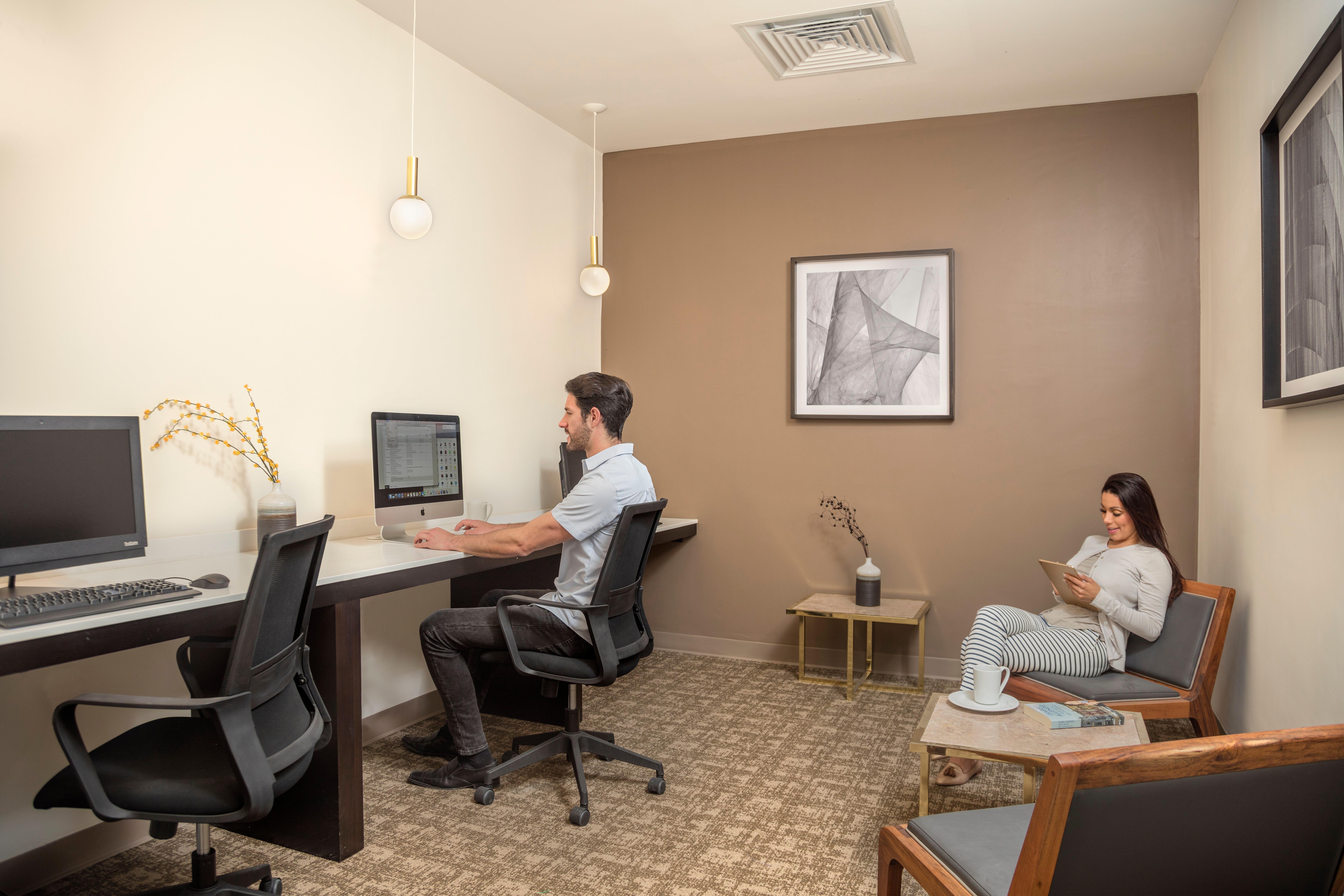 Staybridge-By Ihg Hotel Saltillo酒店